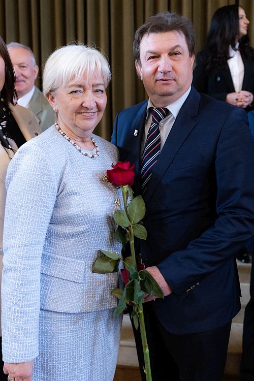 Odznaka "Za Zasługi dla Miasta Łodzi" 2025 - Jacek Szer, doradca wojewody łódzkiego i Dorota Ryl, wojewoda łódzki