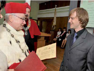 Mgr Marek Bienias – najlepszy absolwent PŁ  foto: Jacek Szabela